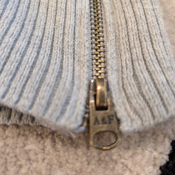Abercrombie & Fitch grey cable knit sweater with zipper size M - Picture 4 of 6